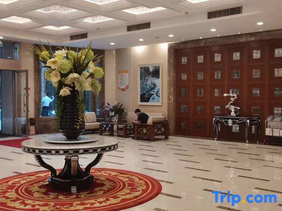 Yichun Lindu Hotel