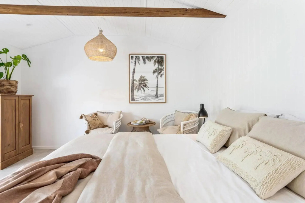 The Beach Hut, Jervis Bay