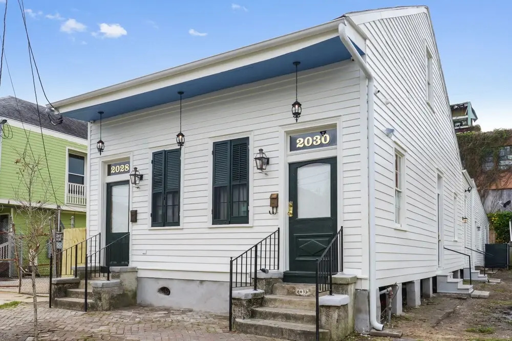 4 Bedroom 5 beds - 2030