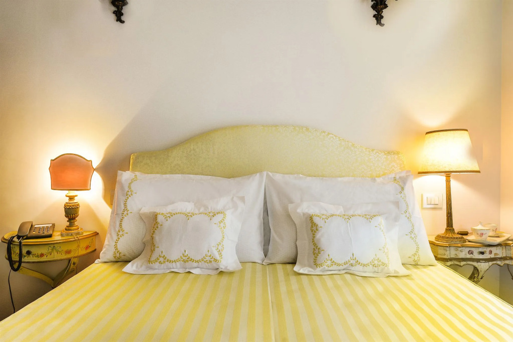 Hotel Santa Marta Suites