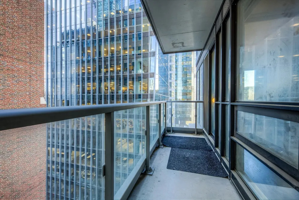 Beautifully Designed 2BR Suite Financial District