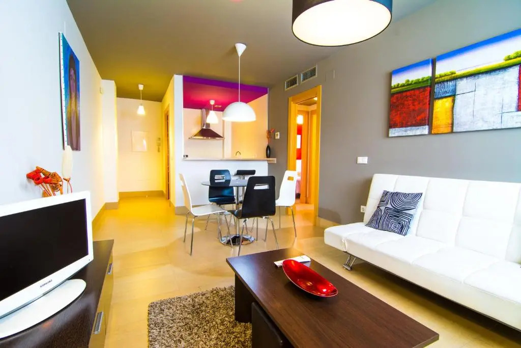 Apartamentos 16:9 Suites Almería