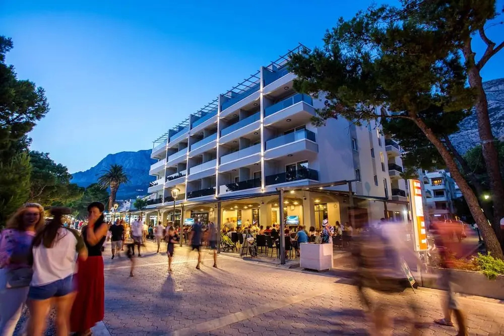 Apartment With 2 Bedrooms in Makarska, With Wonderful sea View, Furnished Terrace and Wifi