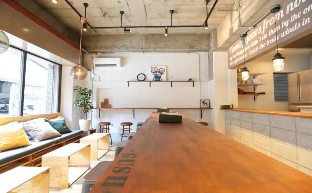 Gush - Hostel