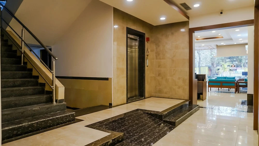 The Altruist Navi Mumbai Hotel