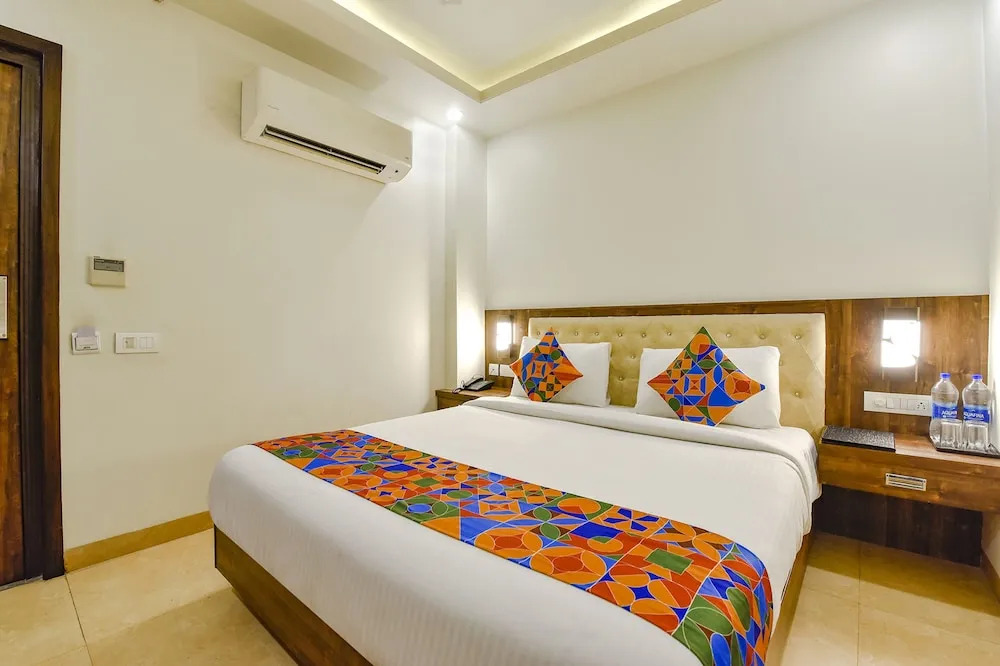 Fabhotel The Palm