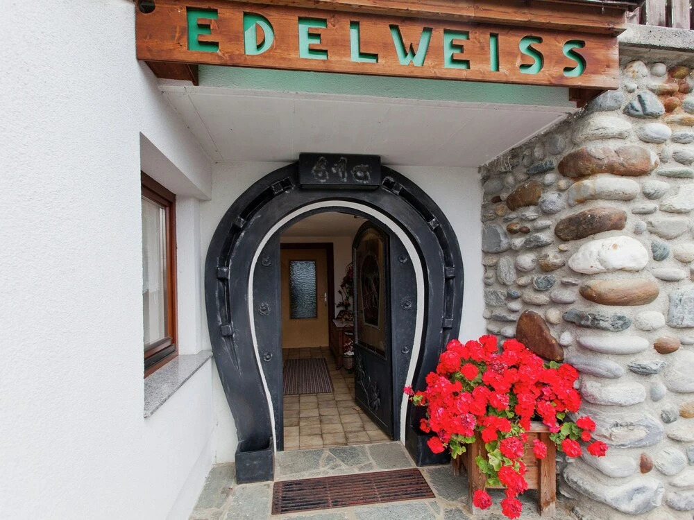Spacious Apartment near Ski Area in Längenfeld