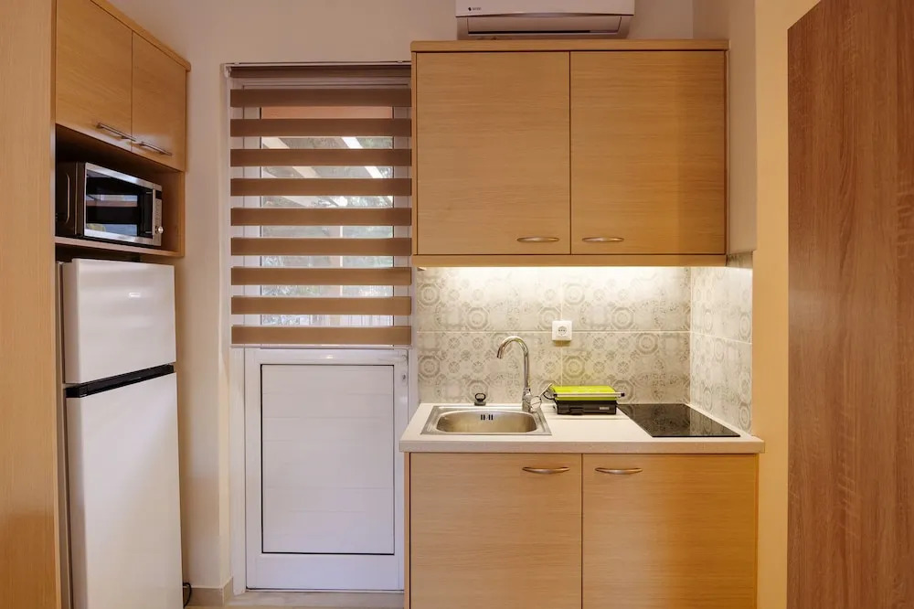 Impeccable 1-bed Apartment in Schinias Beach