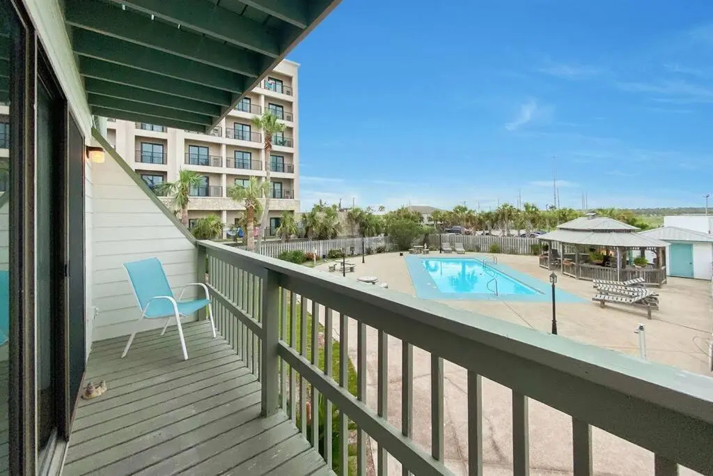 Beach Walk 18 - Newly updated, Just across the street from the Beach!
