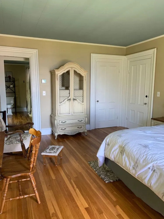 Captain Sweetser's Inn