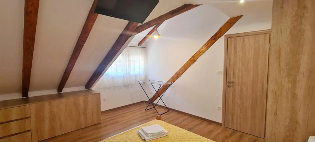 Attic Split apartment near city centre