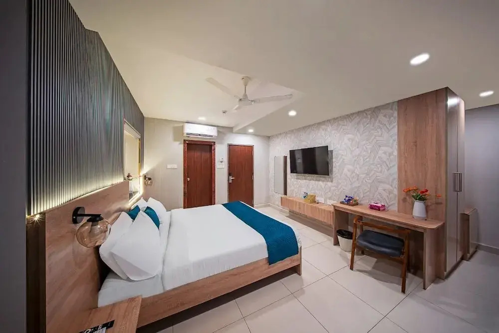 Harvey's Hotels - Gowlidoddy - Near US Consulate