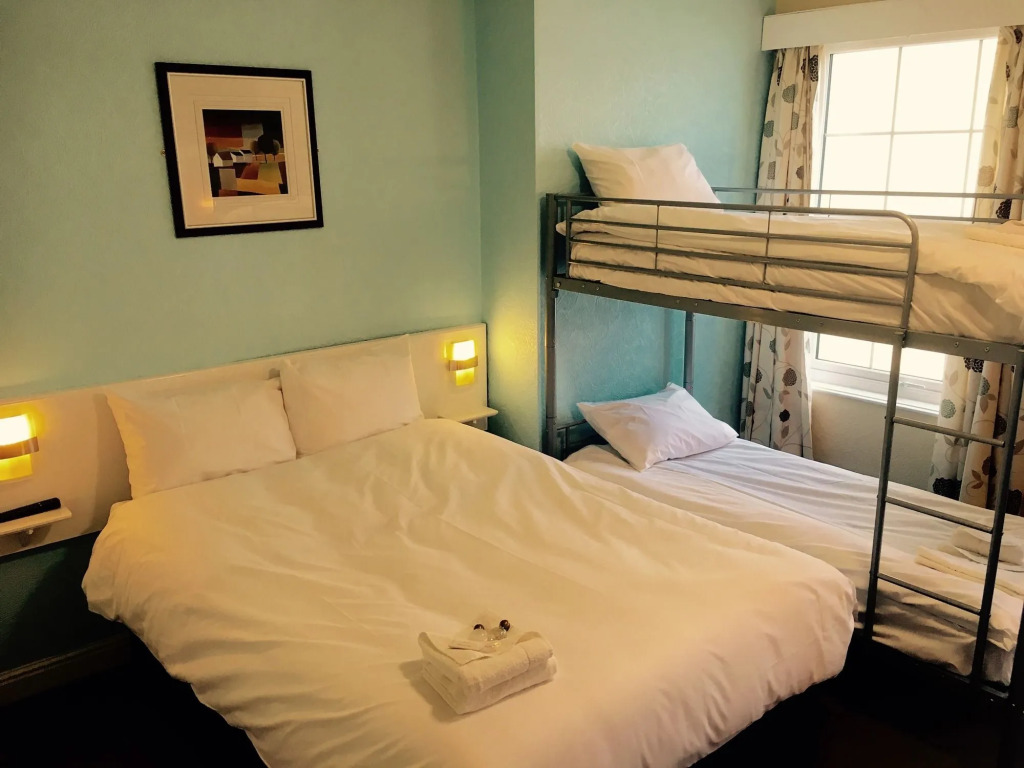 The Clarence Gardens Hotel, BW Signature Collection