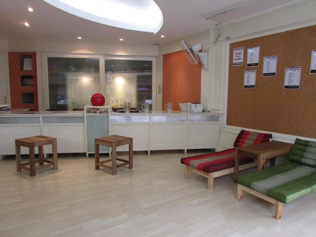 SiBamboo Hostel & Bar
