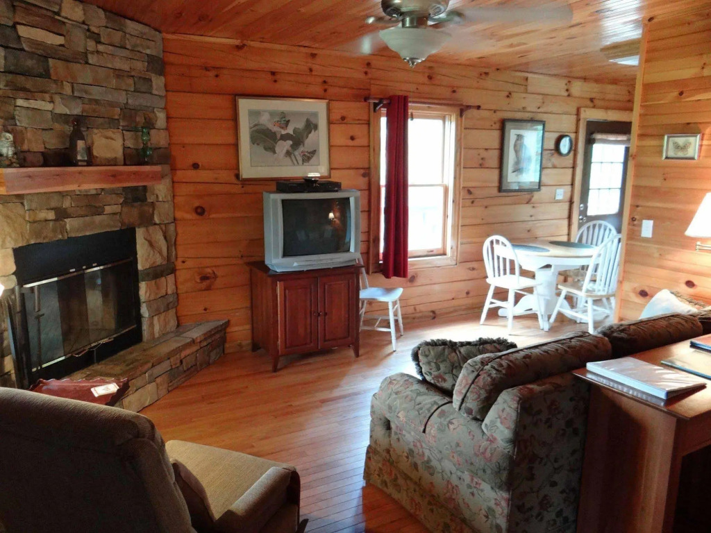 Engadine Inn and Cabins