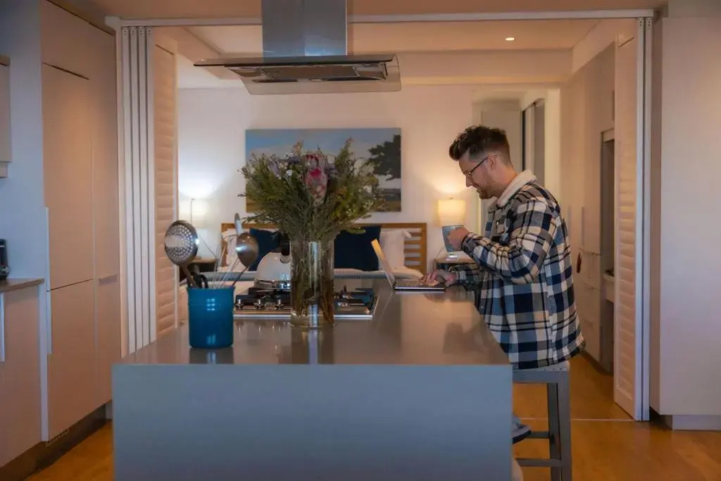 17 Marine - 3Bedroom Sea-Facing Apt101