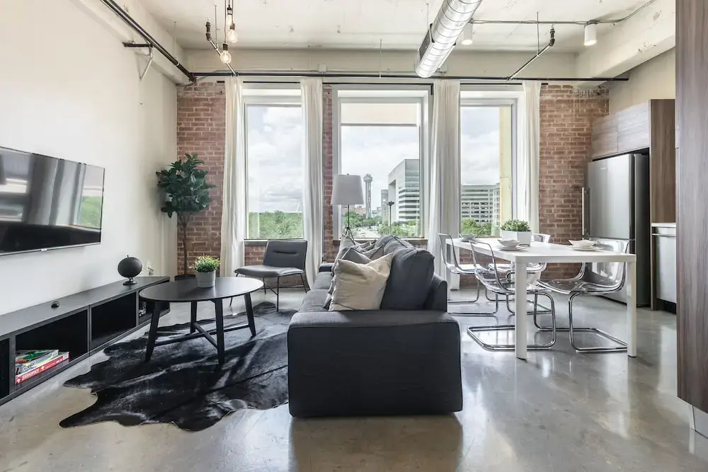 Downtown Luxury Lofts By RBA Living