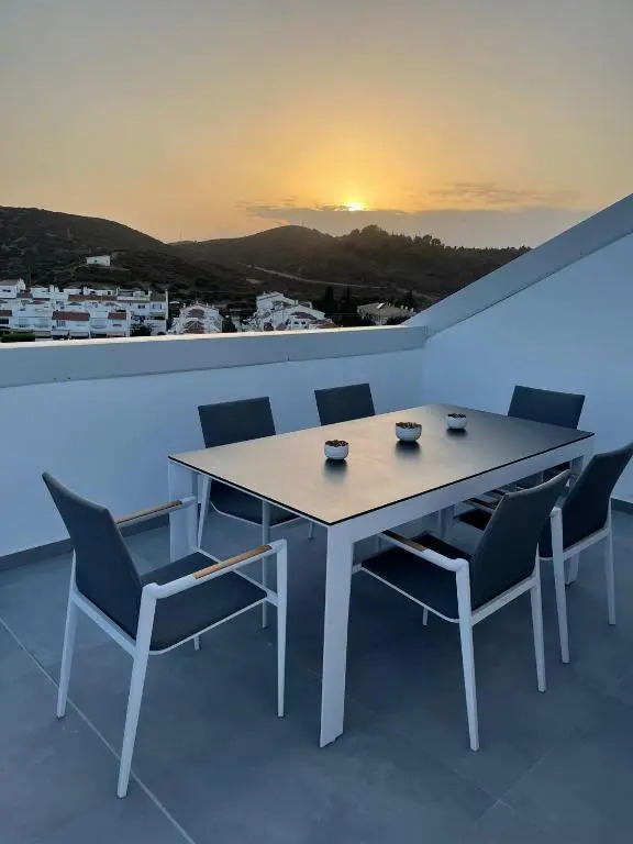 The View Luxury Vacation Penthouse 1