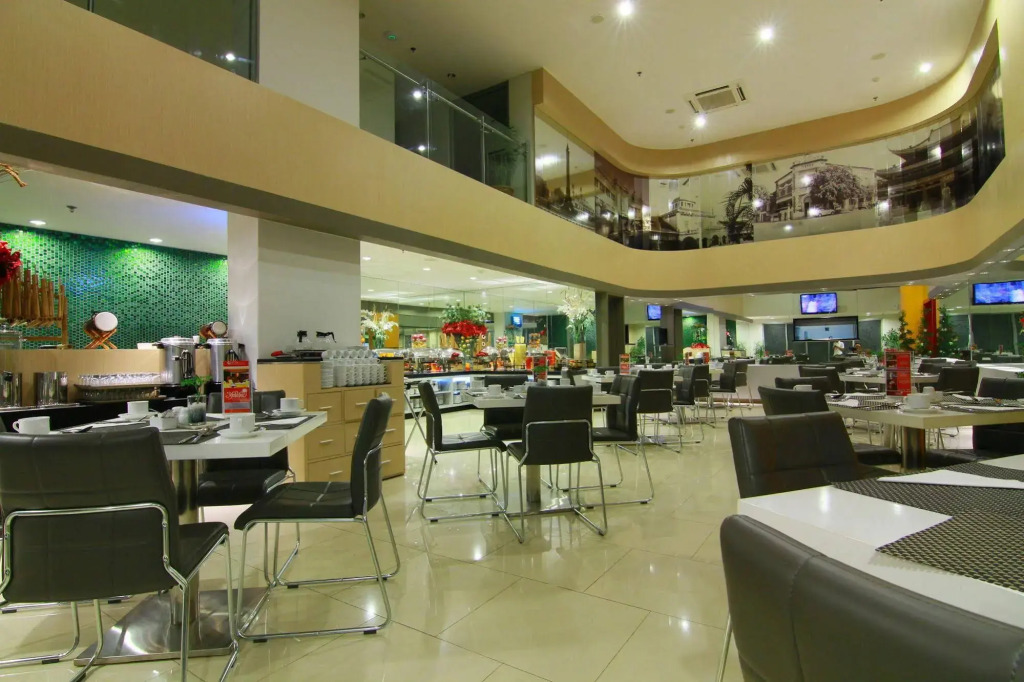 @Hom Semarang Simpang Lima