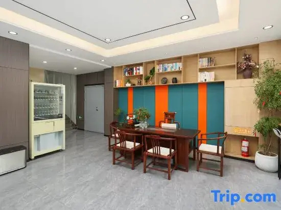 Qingmu Select Hotel (Nanjing Agricultural University Shengtai Jiayuan Branch)