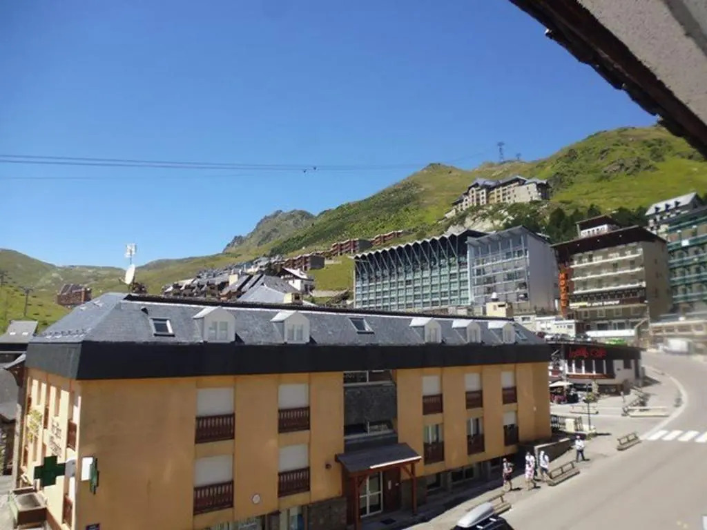 Appartement La Mongie, 1 pièce, 5 personnes - FR-1-404-16