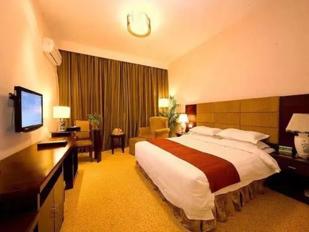 Dunhuang Golden Leaf Hotel