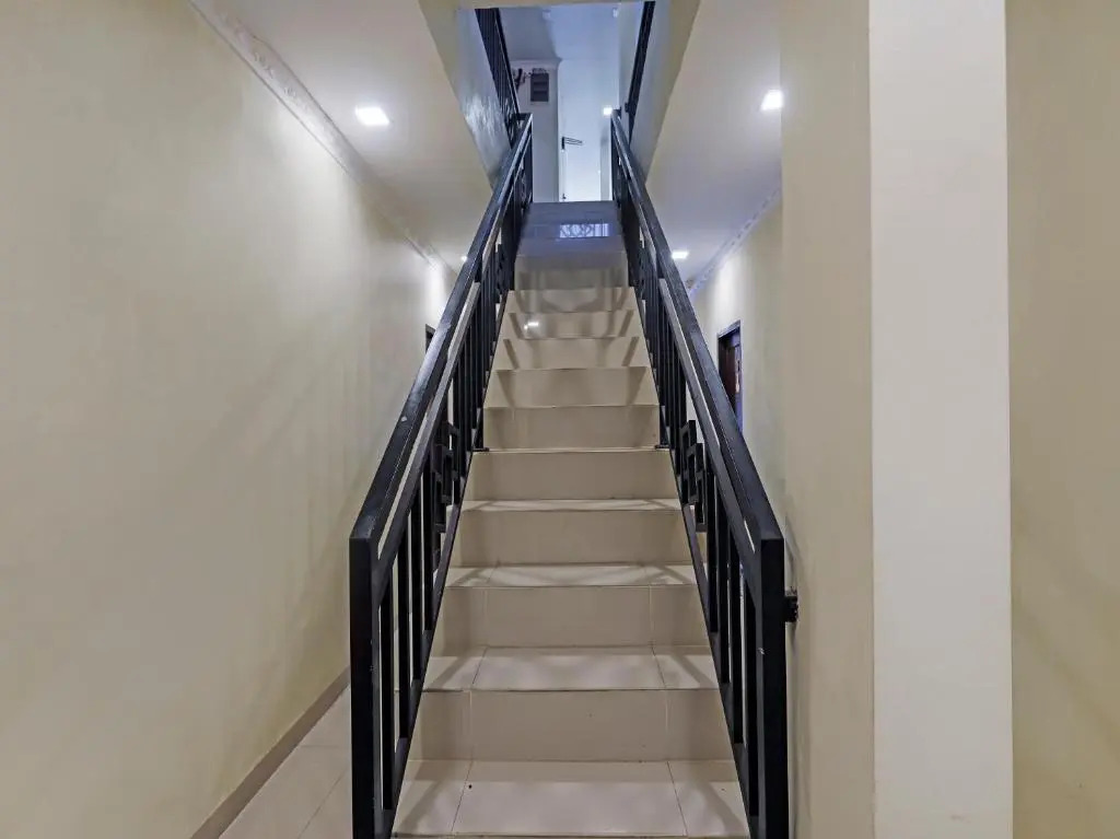 Hotel O X2 Homestay