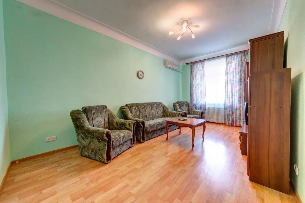 Apartment on Velyka Vasylkivska St, 134