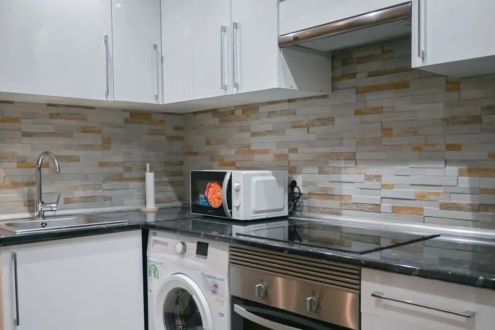 M Sen1692 Amplio Apartamento con Balc n en Calle