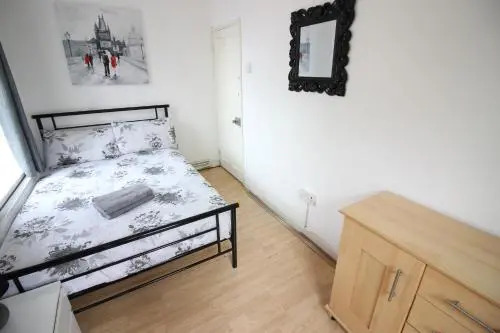 43Chicksand Guest Apartment