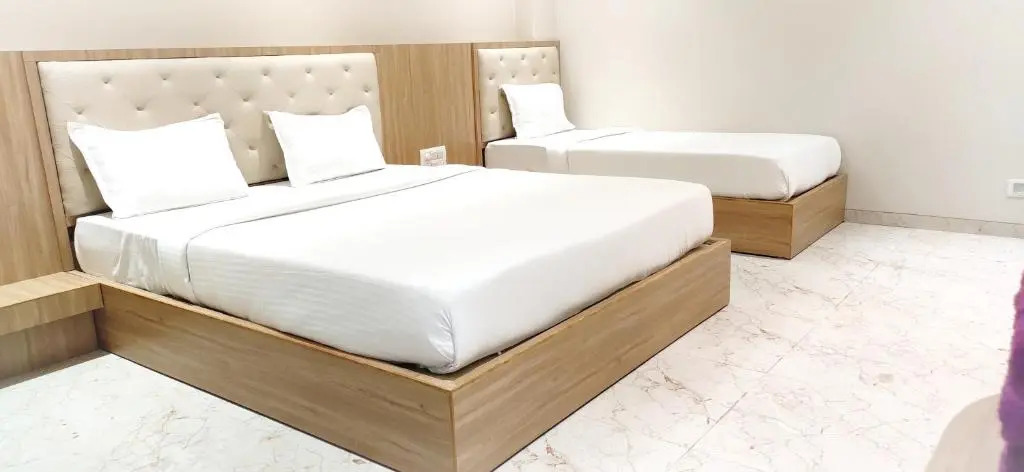 Hotel 9 Coin