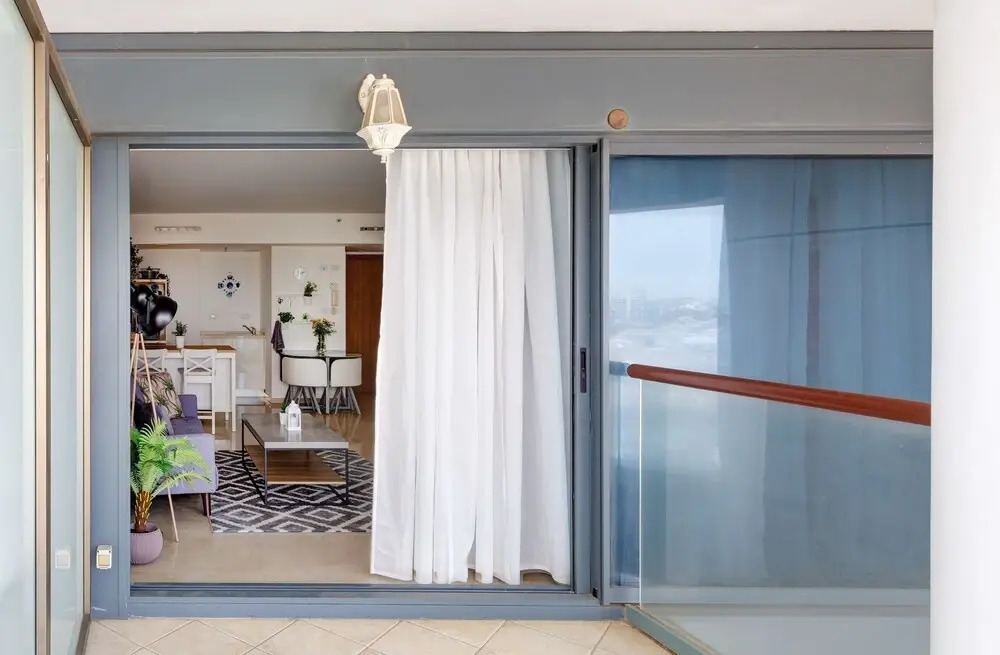 Beach Front Dream Suite & Pool