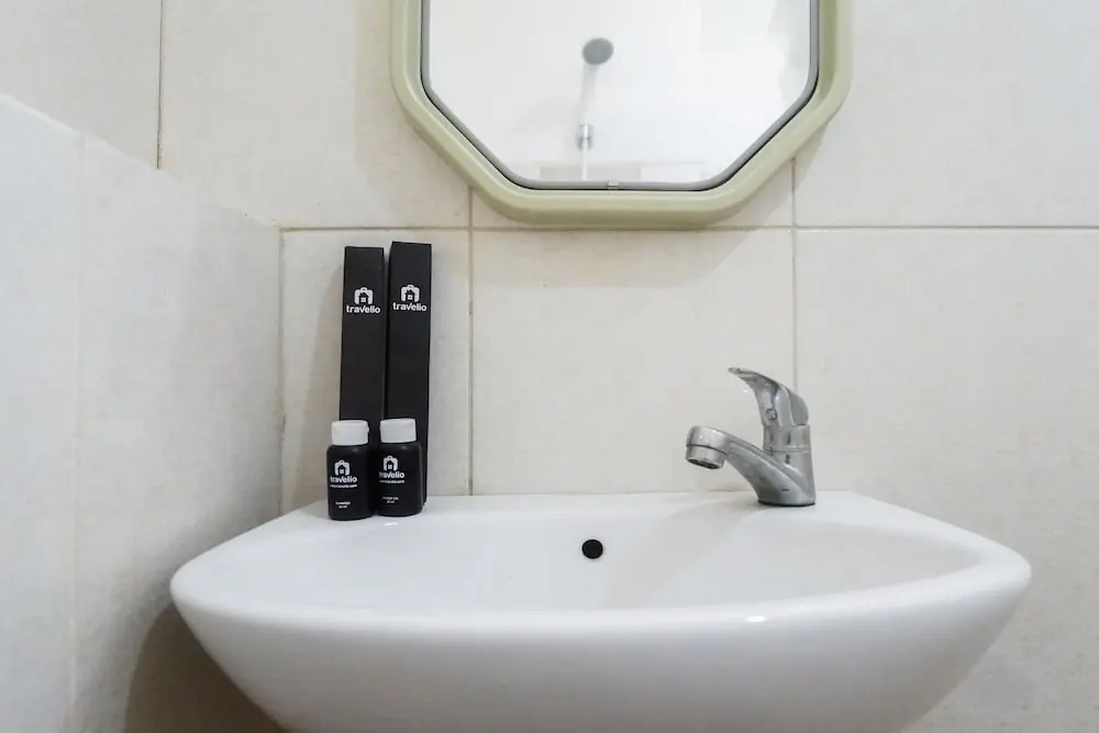 Comfy and Clean Studio Room Apartment at Educity