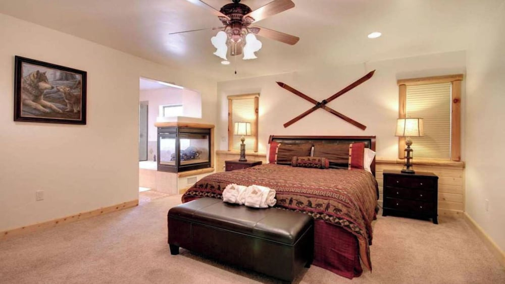 Starlight Retreat by Avantstay Gorgeous Log Style Home w Incredible Views