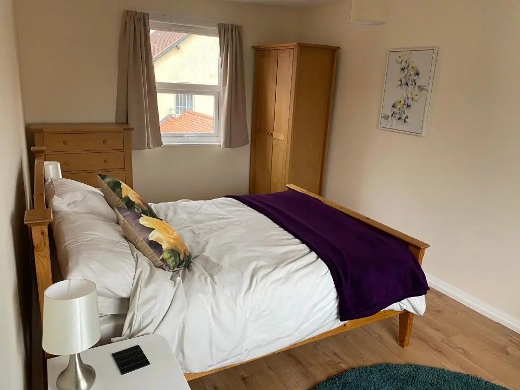 Spacious first floor apartment in the centre of Church Stretton with free parking