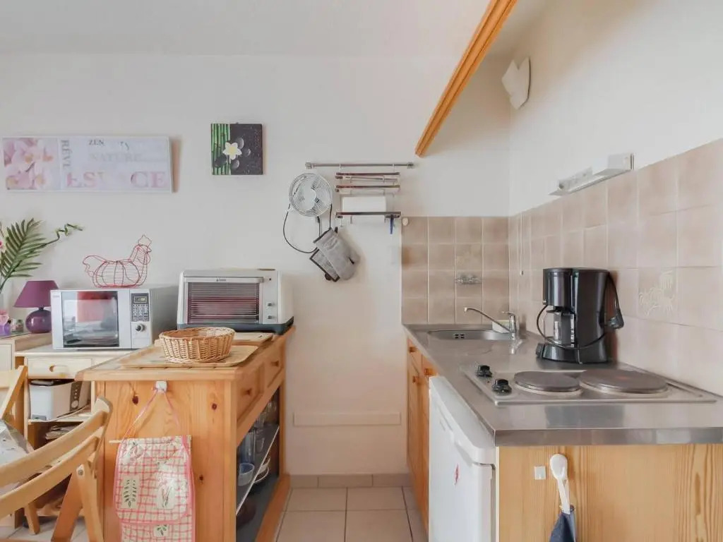 Appartement Esquièze-Sère, 1 pièce, 4 personnes - FR-1-402-81