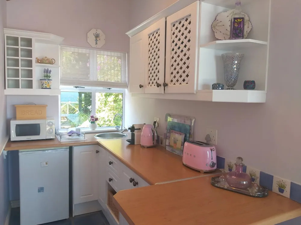 Cape Rose Cottage