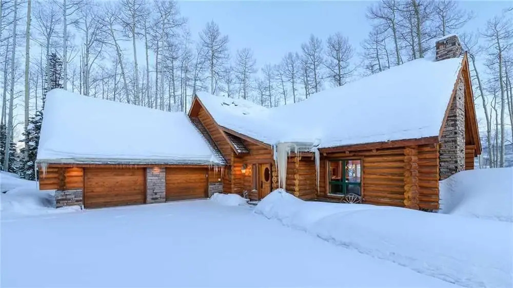 Snowdrift Cabin