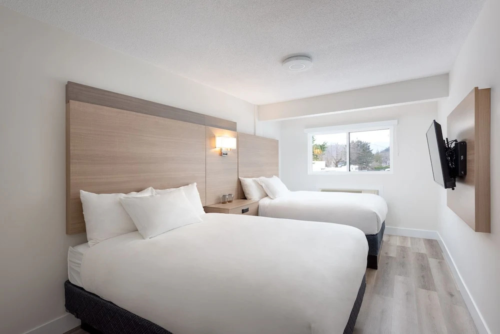 Harrison Grand Motel
