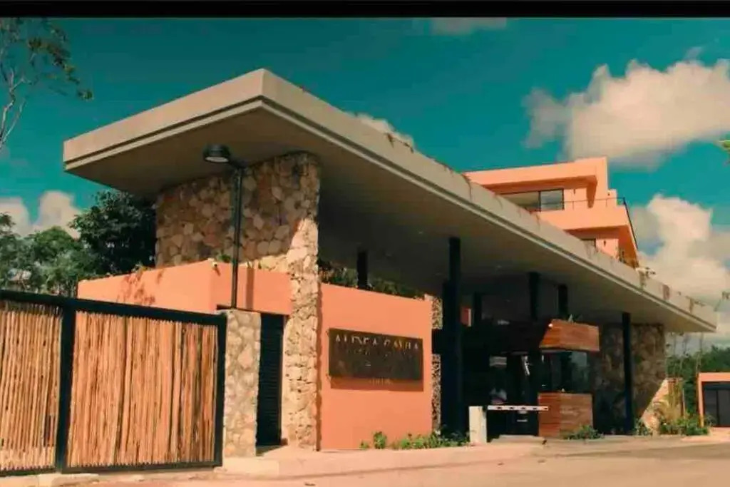 18 Luxury House with pool, 3 BDS,Aldea Savia