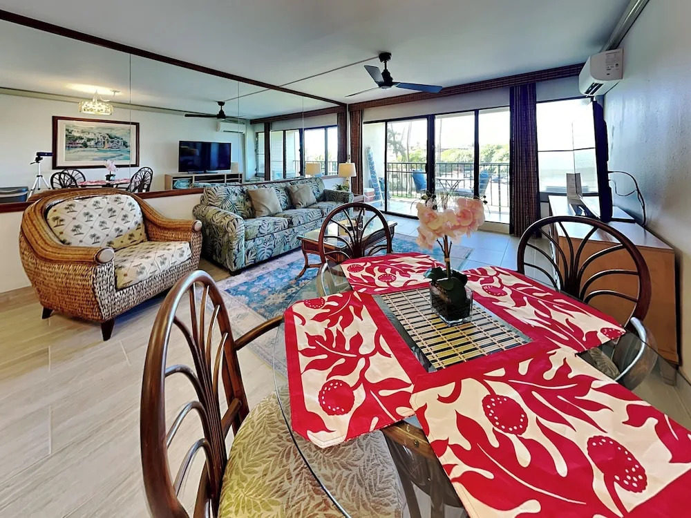 Kihei Akahi D-105 by Maui Rental Group