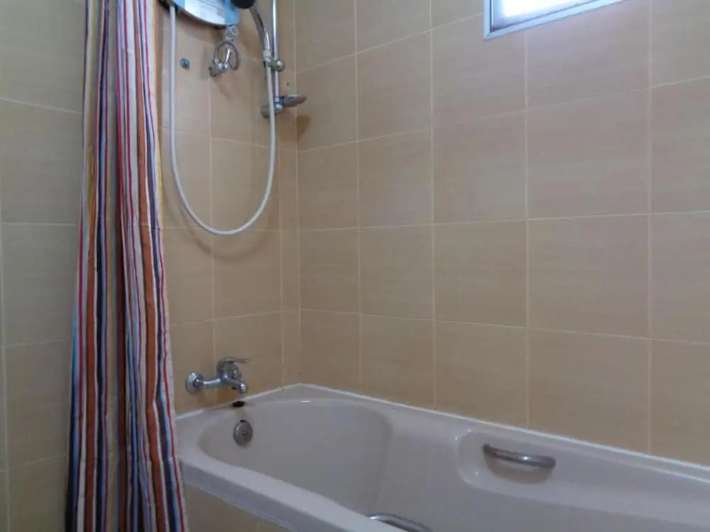 4 Bedroom Villa Private Pool Central Pattaya 15 min Away