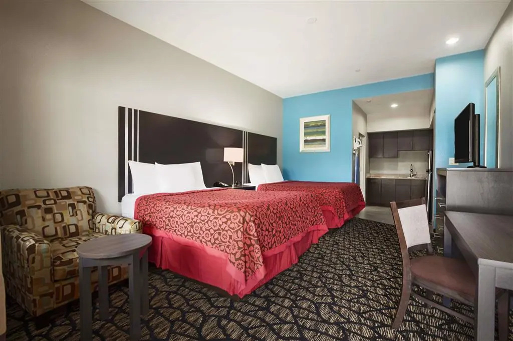 Days Inn & Suites Houston North-Spring