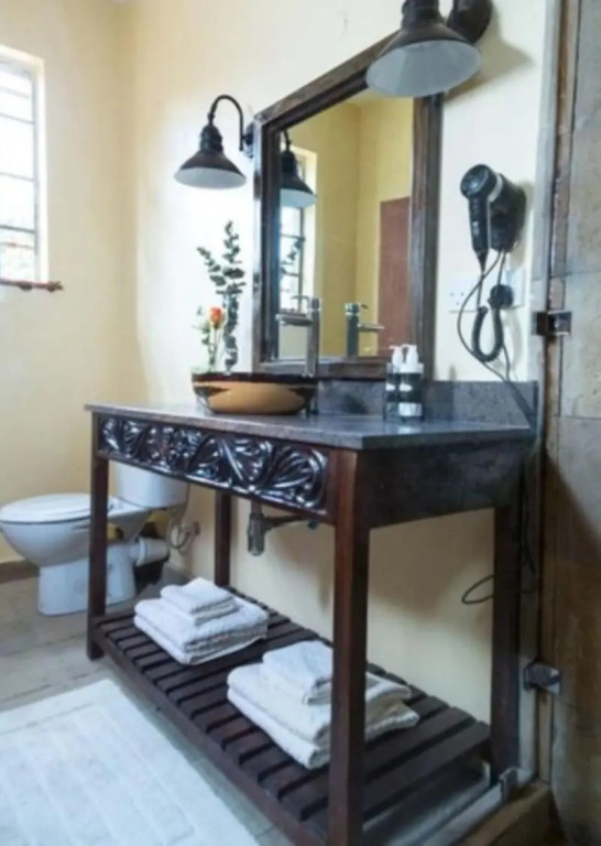 Acacia Tree Lodge
