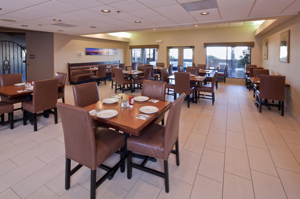 Best Western Plus Scottsdale Thunderbird Suites