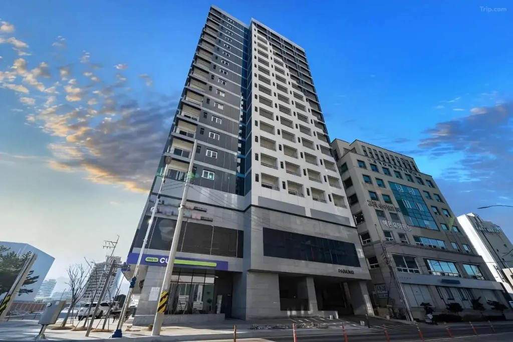 World Sky Residence Hotel