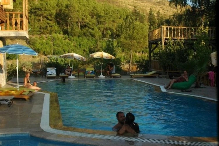 Olimpos Köy Evi