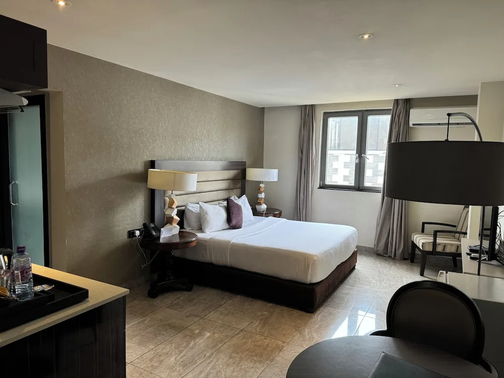 The Palms by Eagles Airport Residential