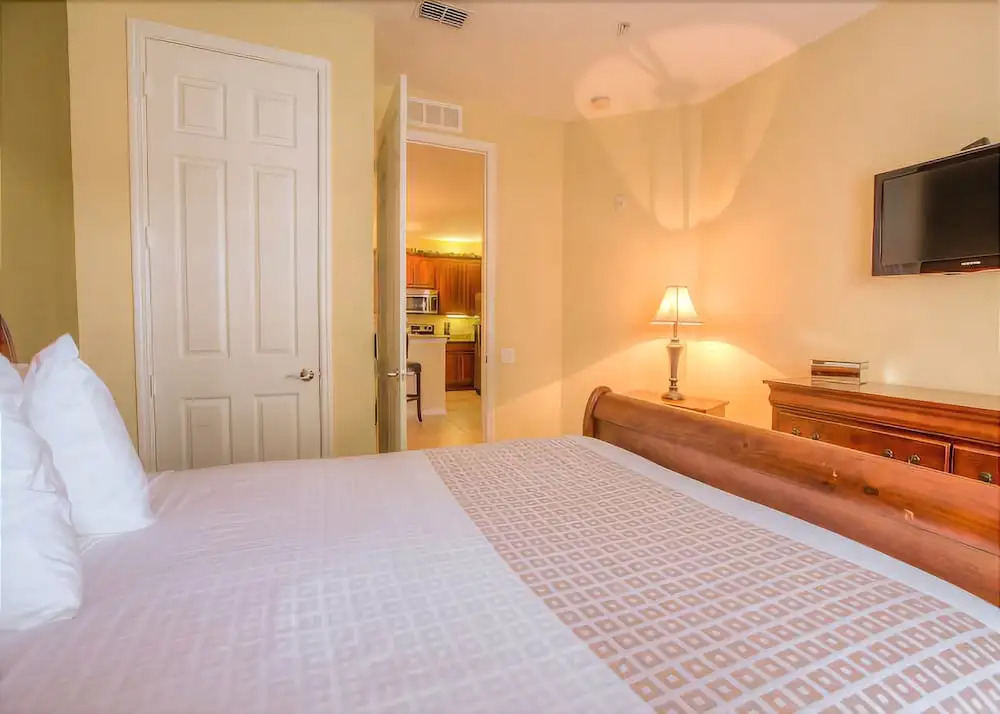 5037 Shoreway Loop #103,