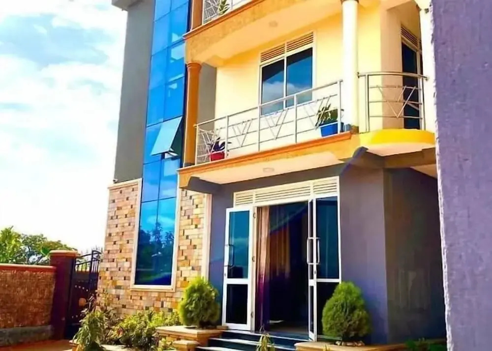 Jebel Hotel and Lounge Buloba